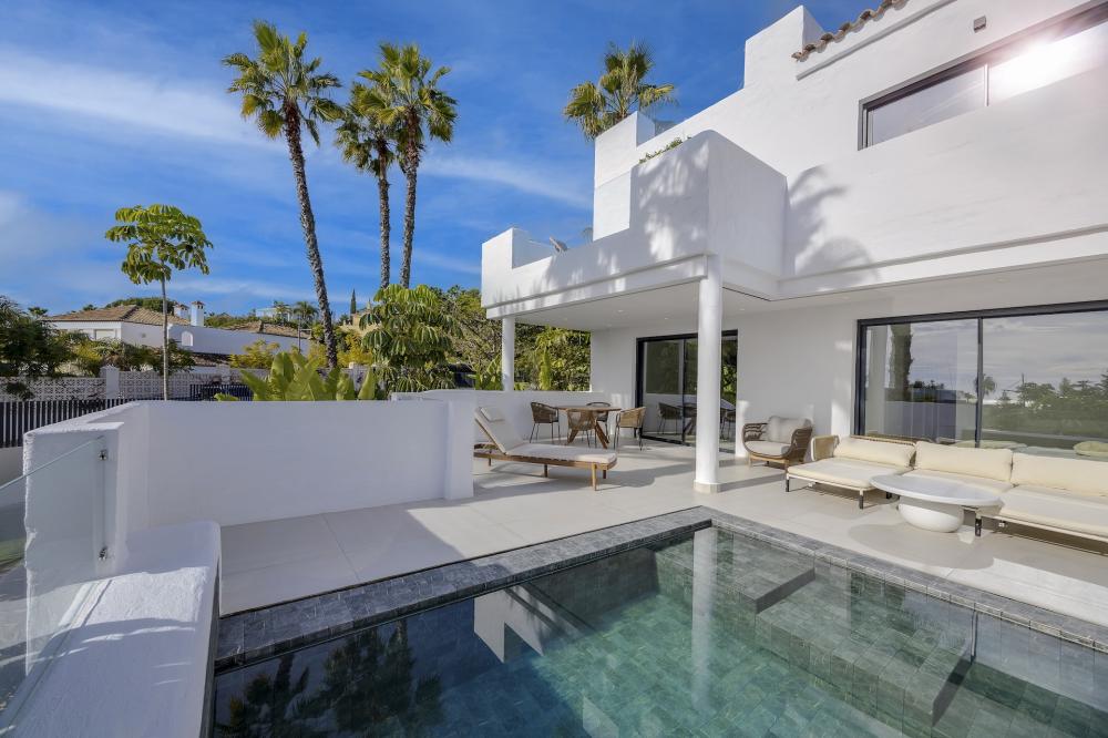Townhouse - El Paraiso